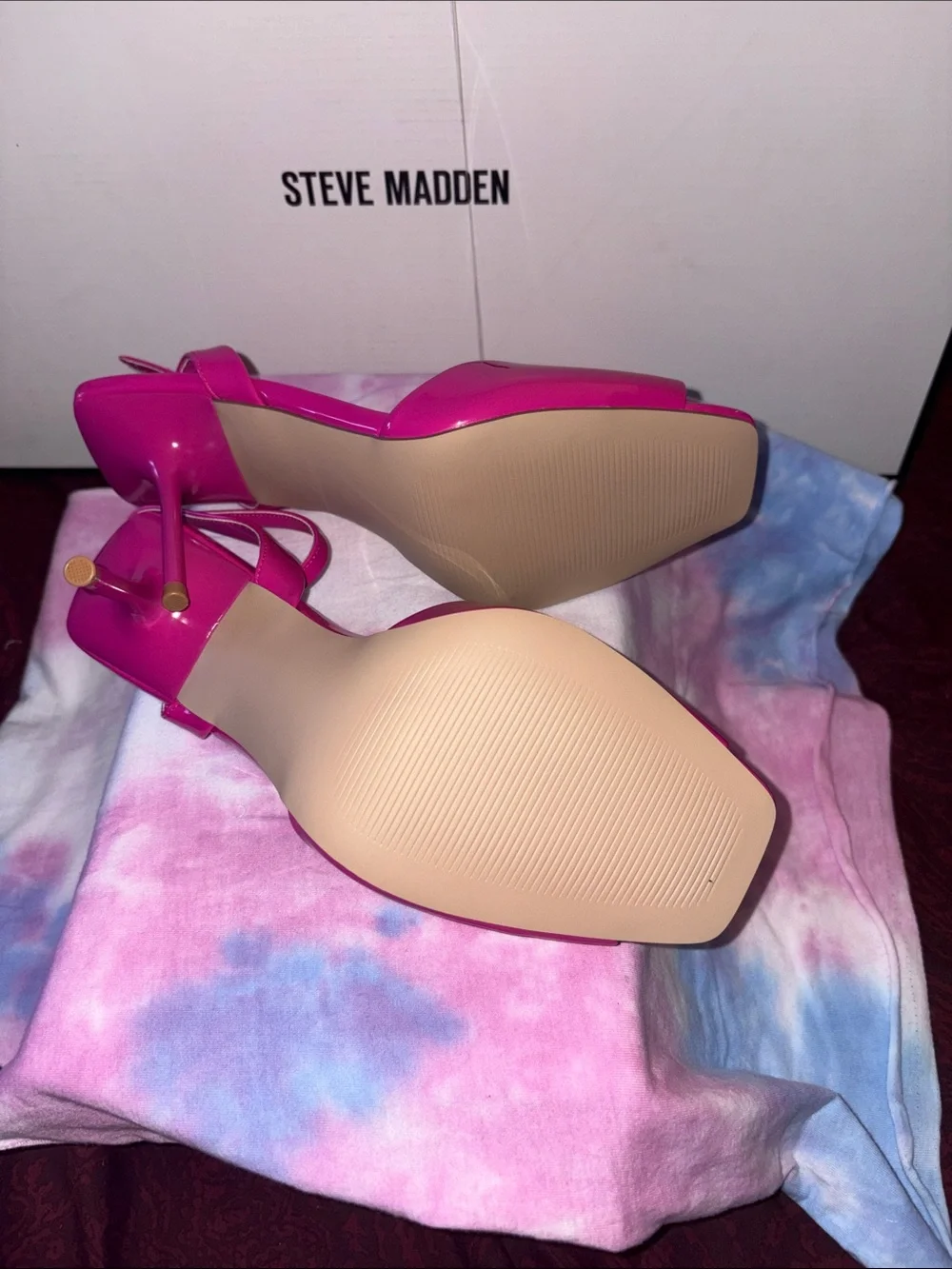Steve Madden bnwob bold